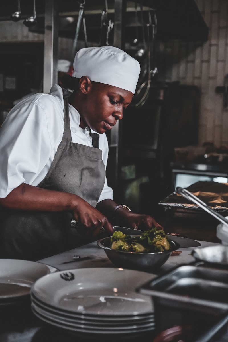Private chef in action.